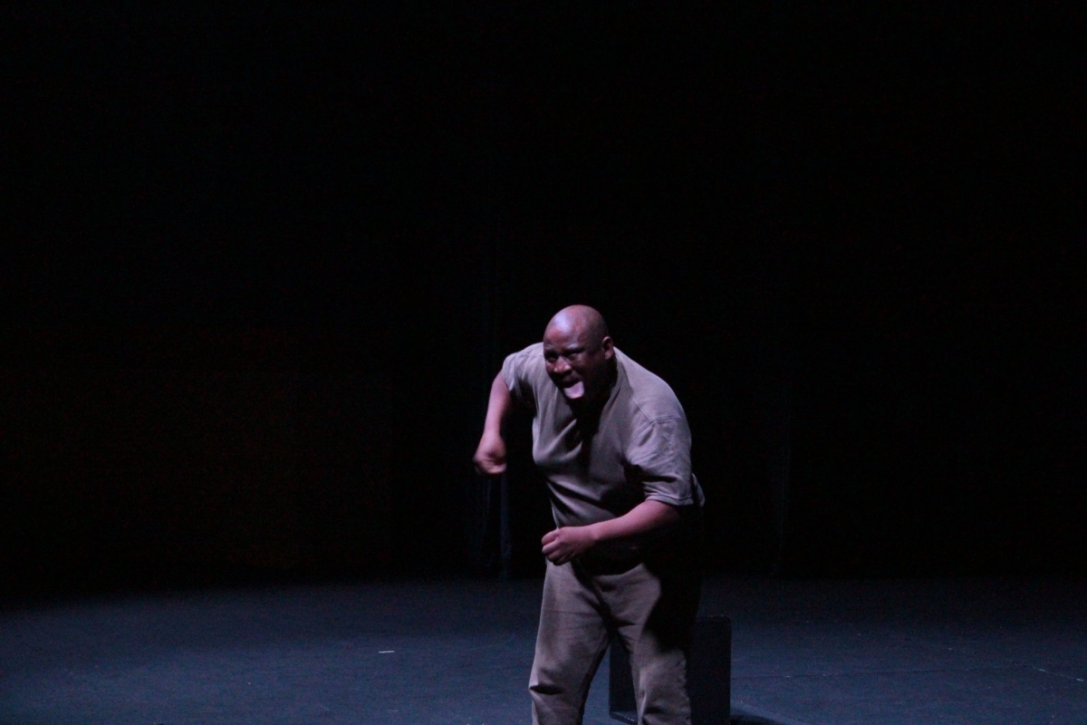 «يوميات كلب مقهور»