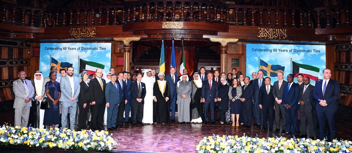 حضور دبلوماسي