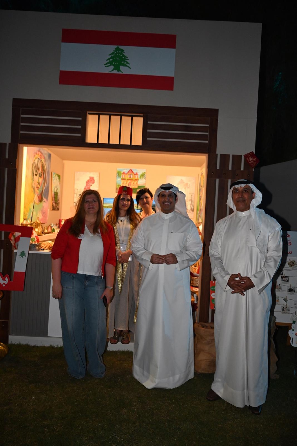 المطيري والفقعان في الجناح اللبناني