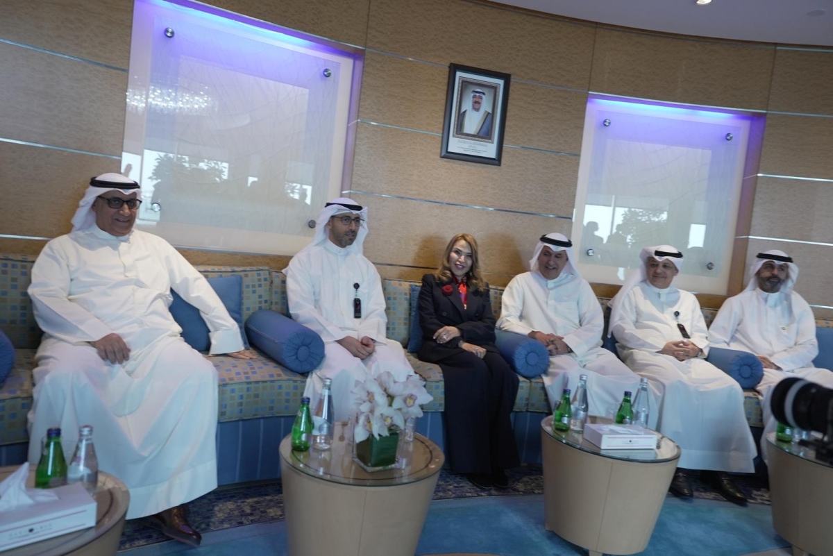 نواف السعود وعصام الصقر وشيخة البحر وصلاح الفليج وهشام الرفاعي وخالد الشملان