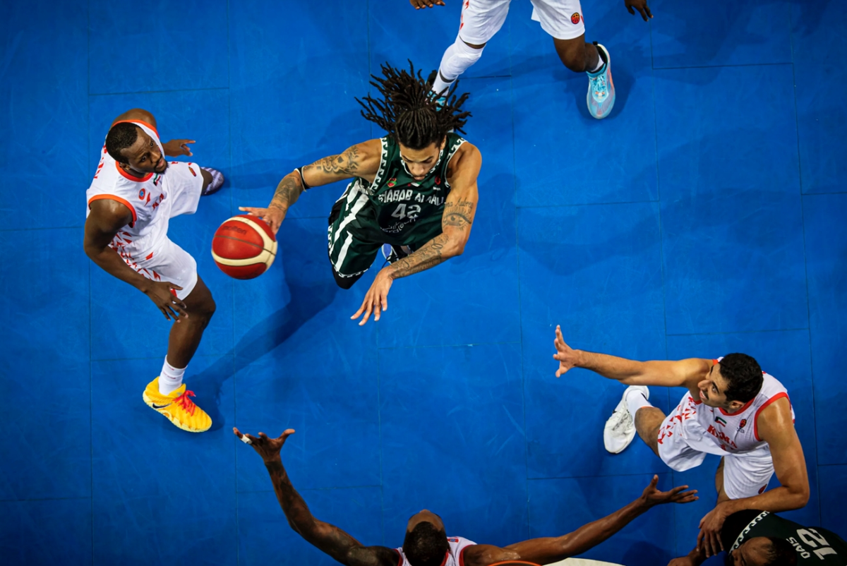 من مباراة كاظمة وشباب الأهلي