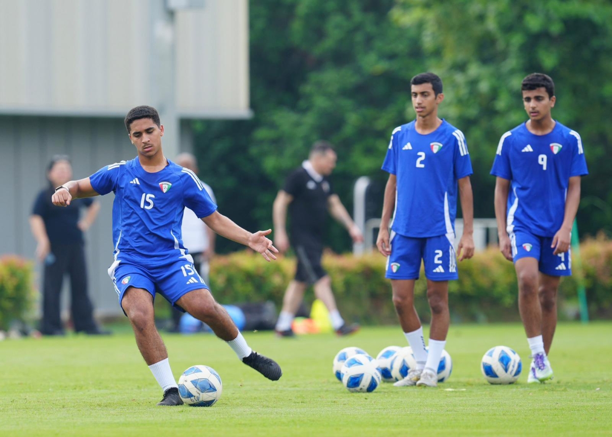 جانب من تدريبات منتخب الناشئين