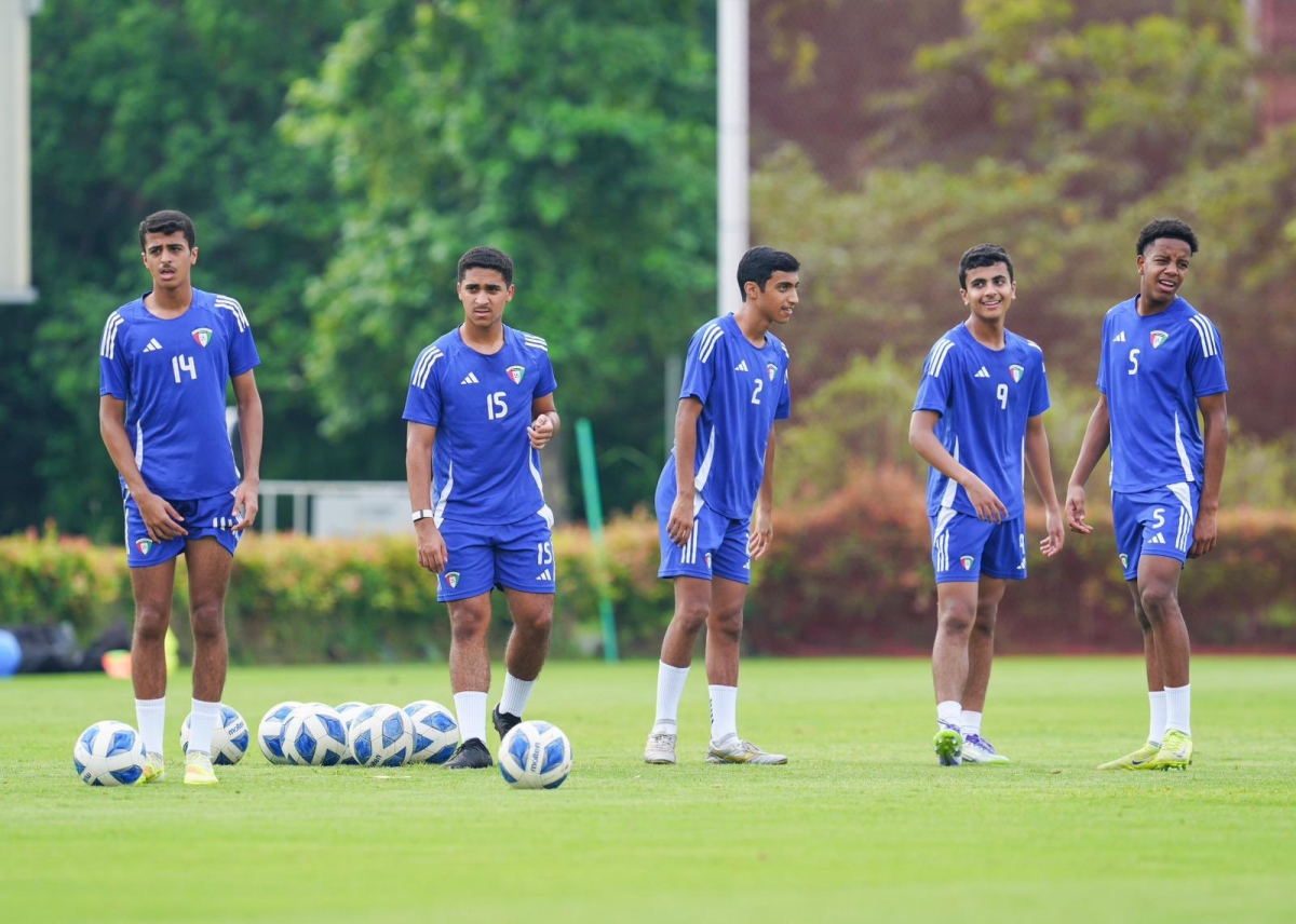 جانب من تدريبات منتخب الناشئين