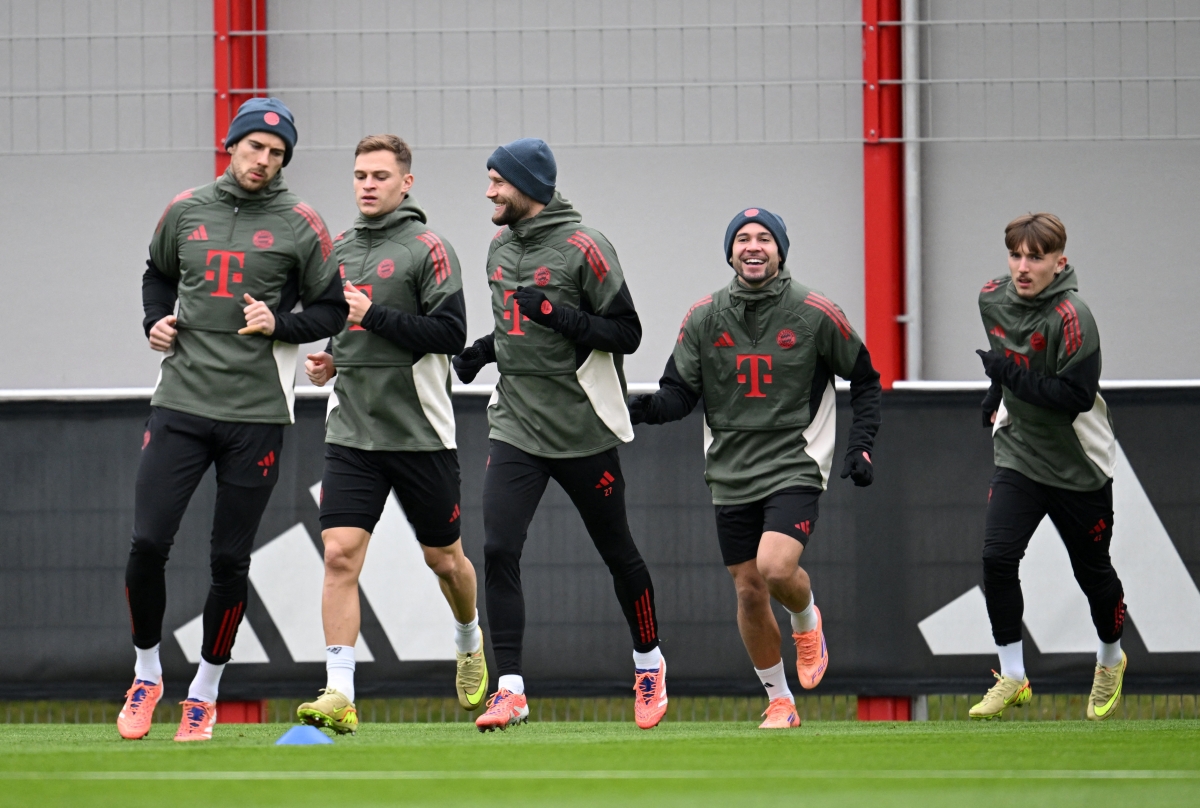 لاعبو بايرن خلال التدريبات (رويترز)