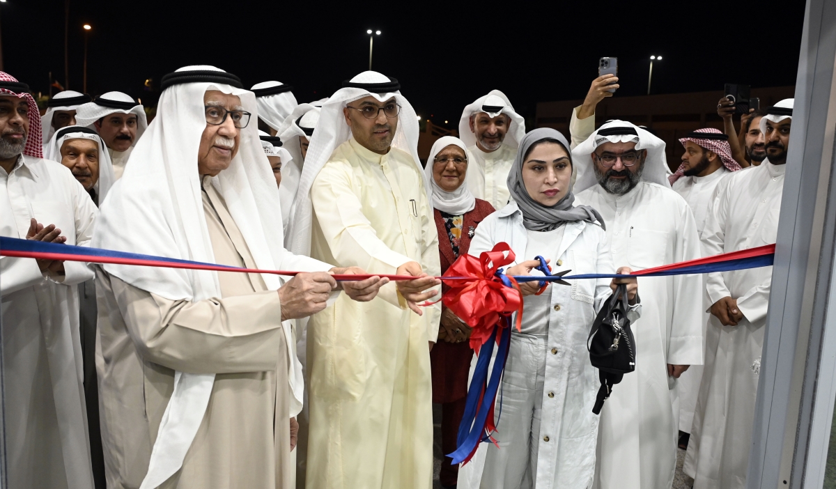 قص شريط السوق المركزي في منطقة الروضة