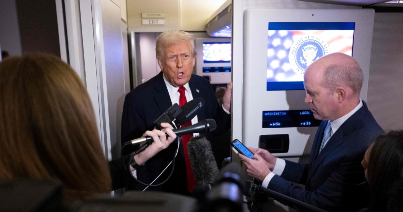 ترامب يستغل تقليد العفو عن الديوك... يهاجم الديمقراطيين