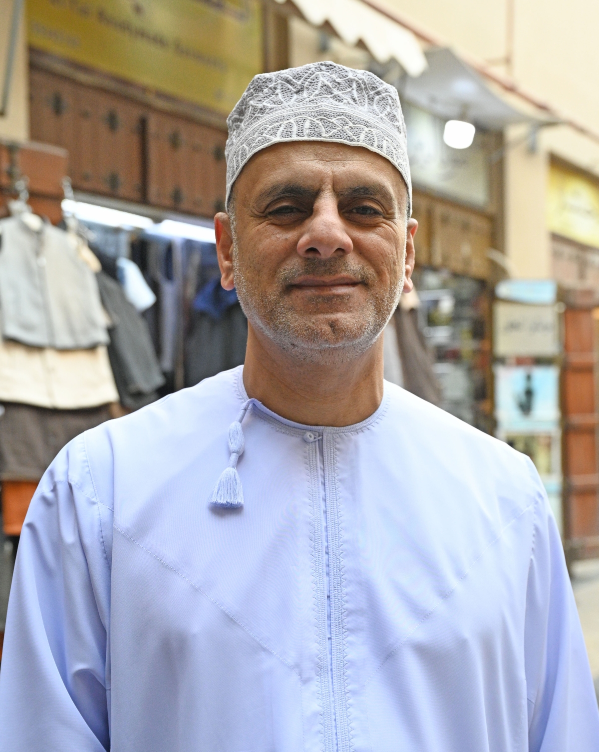 العماني خليفة الفارسي