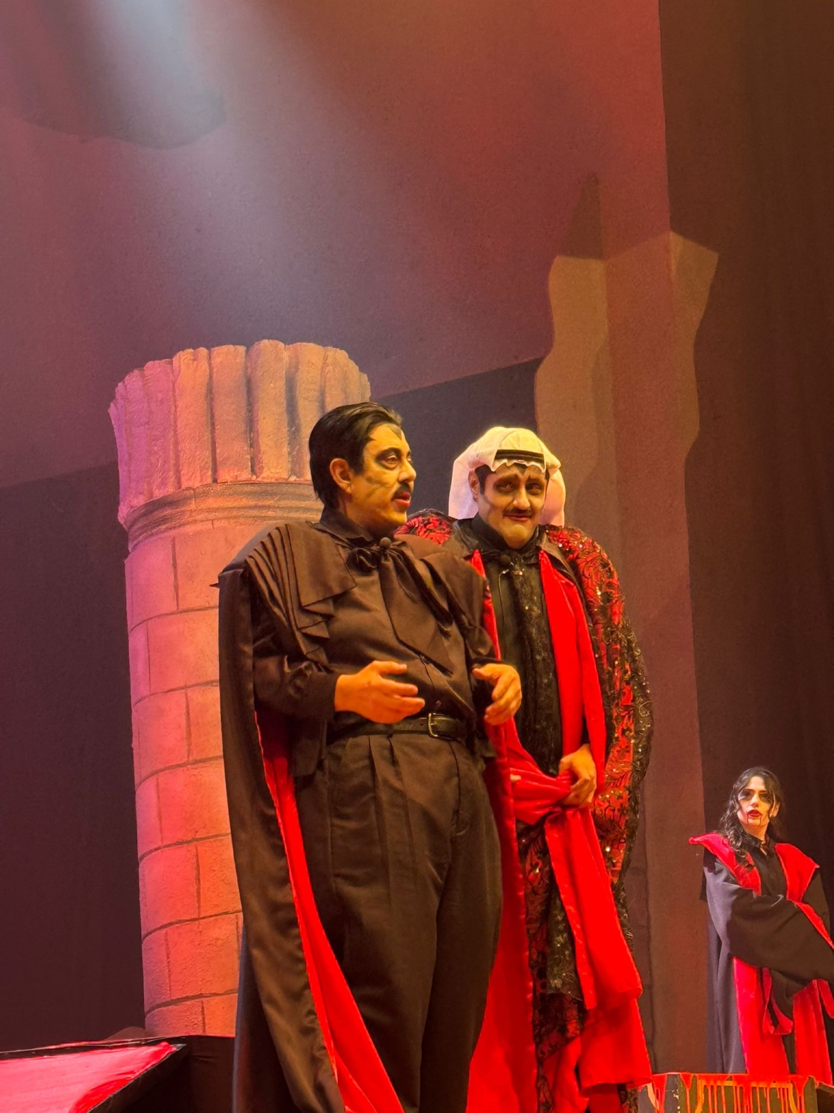 عبدالله الخضر وعبدالعزيز المسلم في «مصاص الدماء»