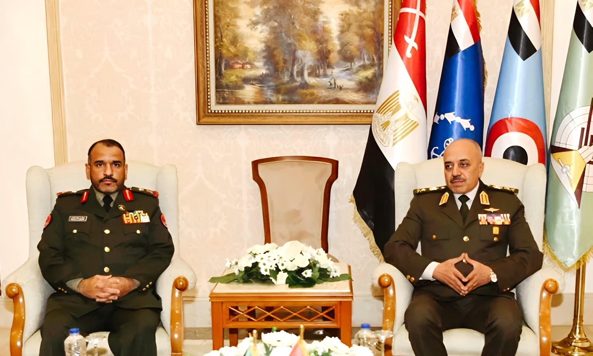 العازمي والفريق أحمد خليف