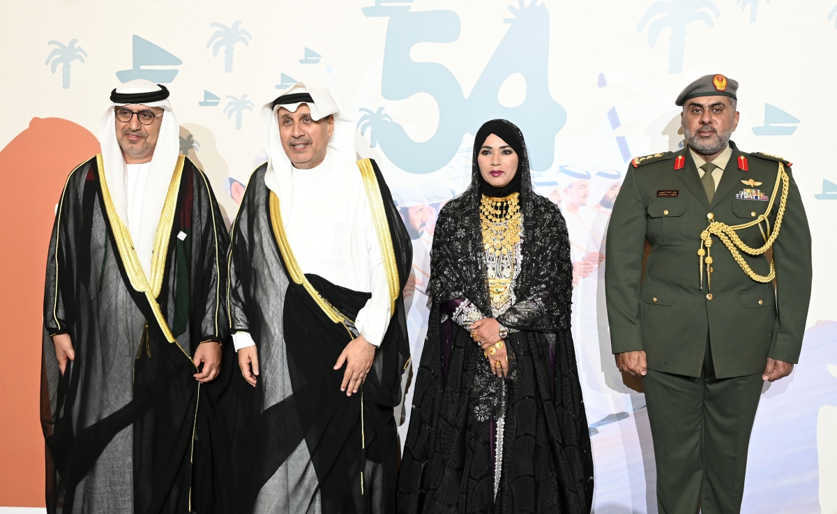 حمد جابر العلي مهنئاً