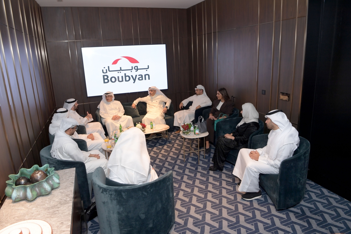 جانب من لقاء التويجري والسعدون مع مجموعة من رواد الأعمال وأصحاب الشركات التكنولوجية الناشئة