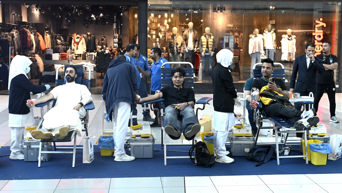 إقبال على التبرع من المواطنين والمقيمين