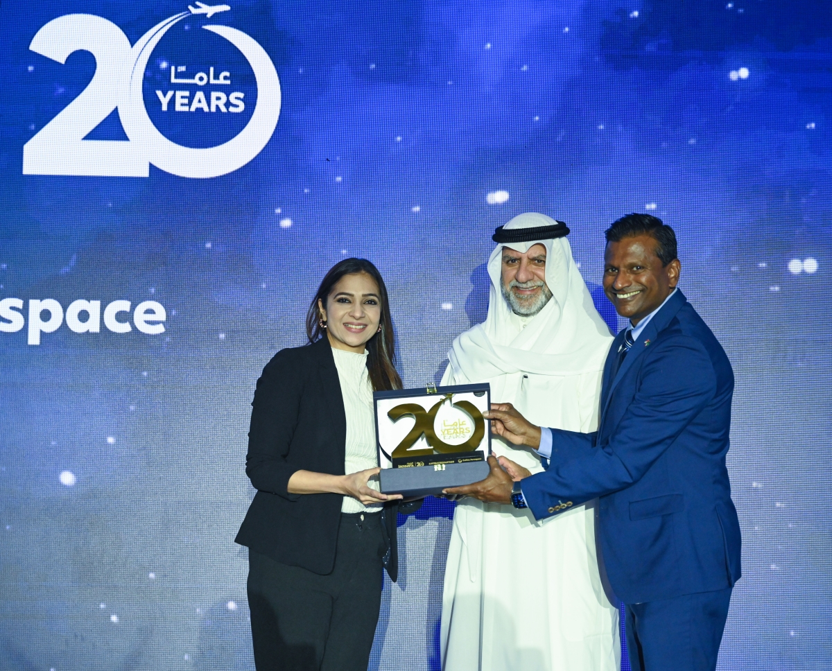 «كولينز إيروسبيس» تتلقى درعاً تكريمياً 