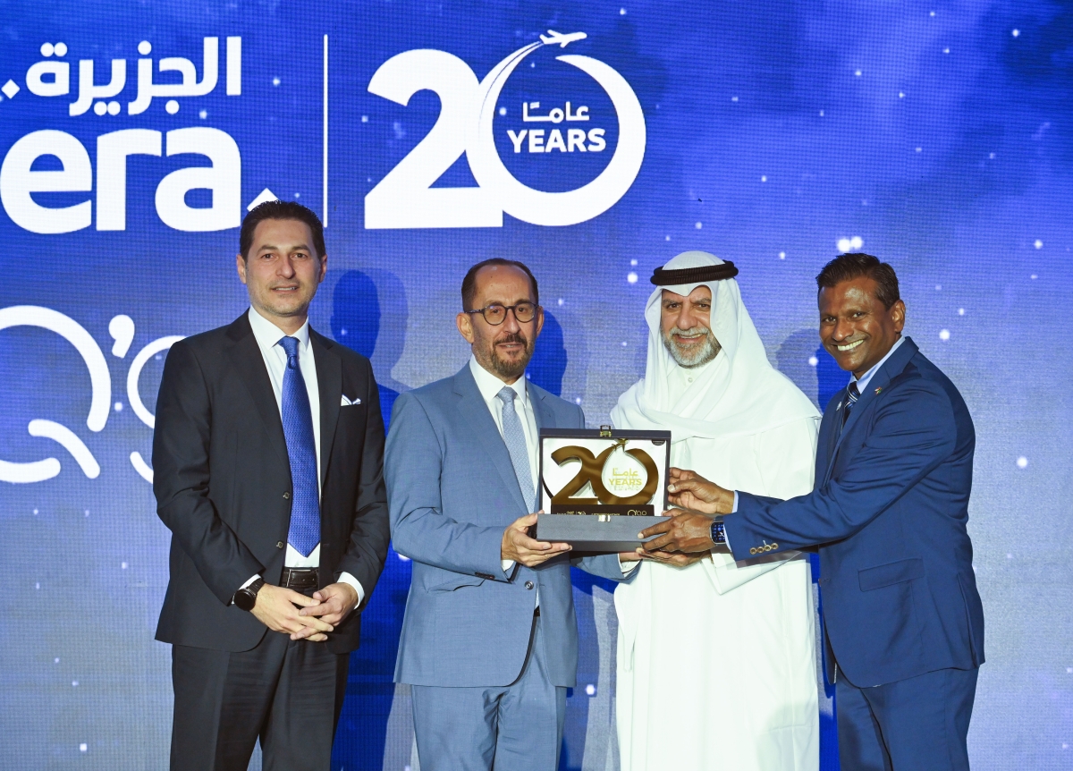 تكريم المدير العام لمجموعة «Qgo» روبير حايك والمدير العام بالتكليف ميثم دبوس 