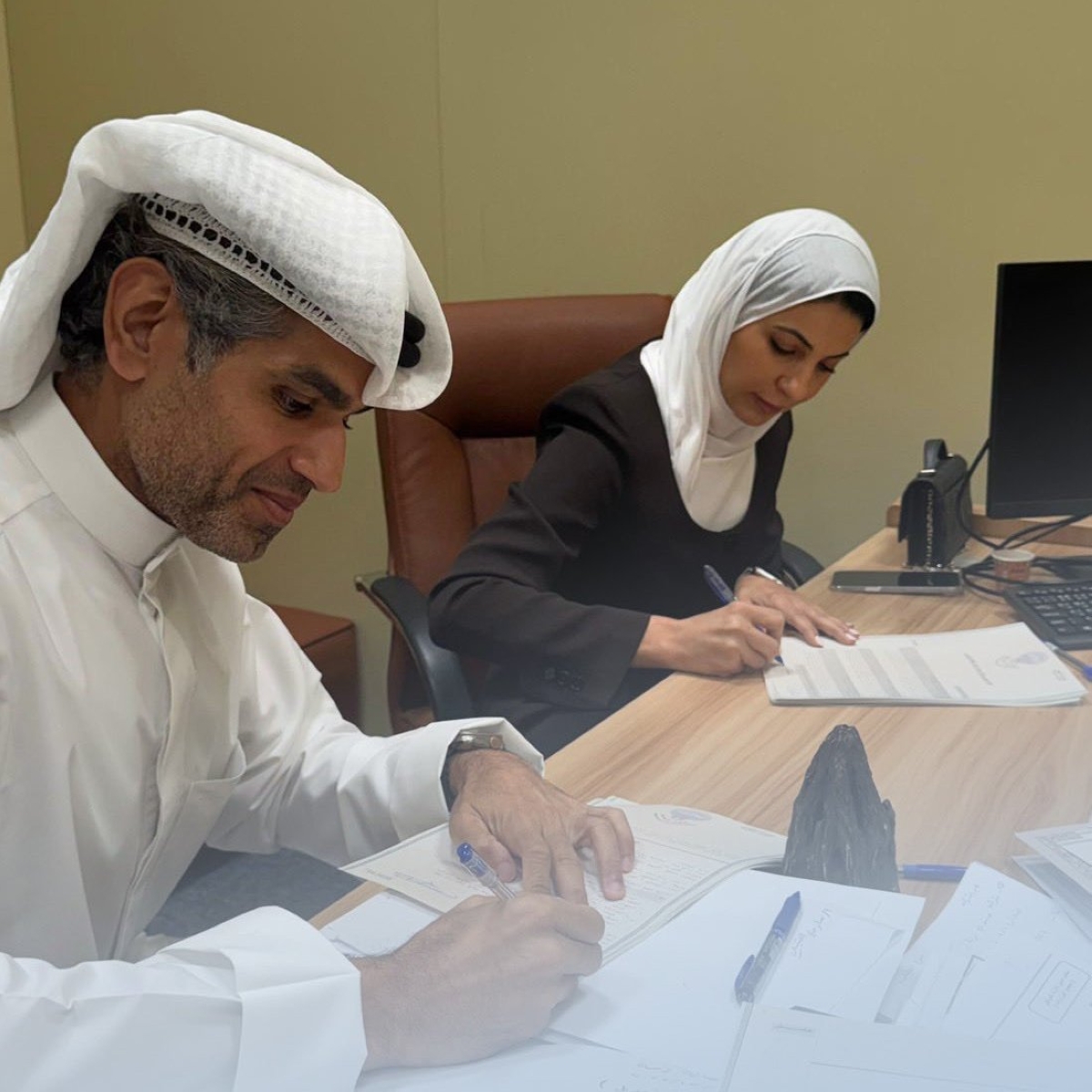 توقيع العقد