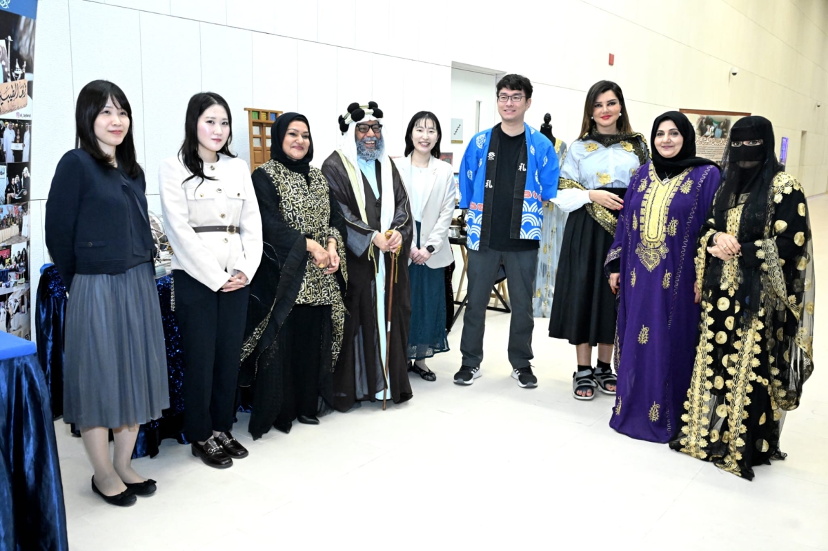 القنصل الياباني مع ابو طبيلة