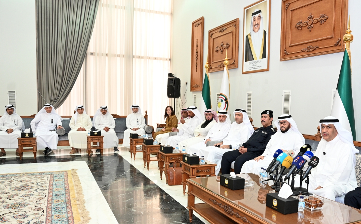 الحبشي يتحدث لأهالي مدينة المطلاع (تصوير نايف العقلة)