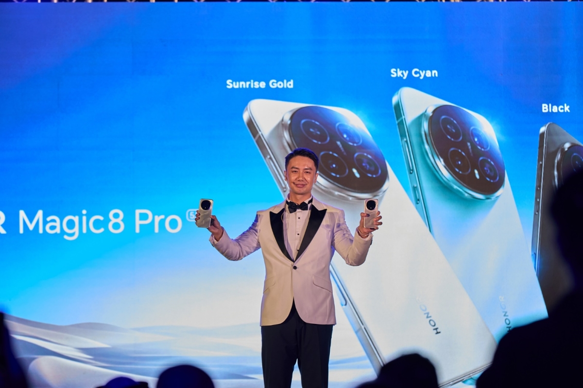  ديبو زانغ مقدّماً «HONOR Magic8 Pro» 