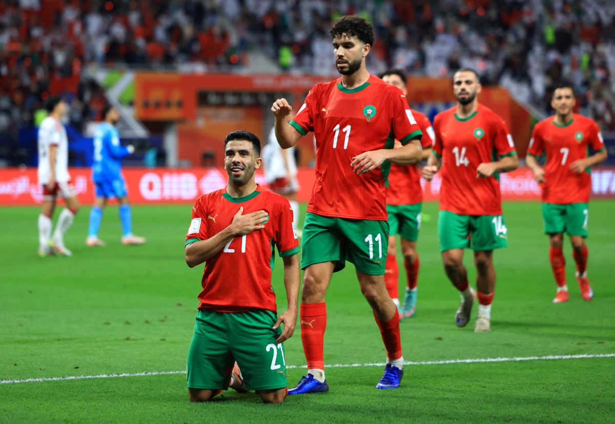 لاعب المغرب كريم البركاوي يحتفل بالهدف الأول (رويترز)