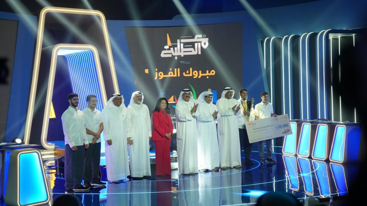 تكريم الفائزين في برنامج «مع الطلبة»