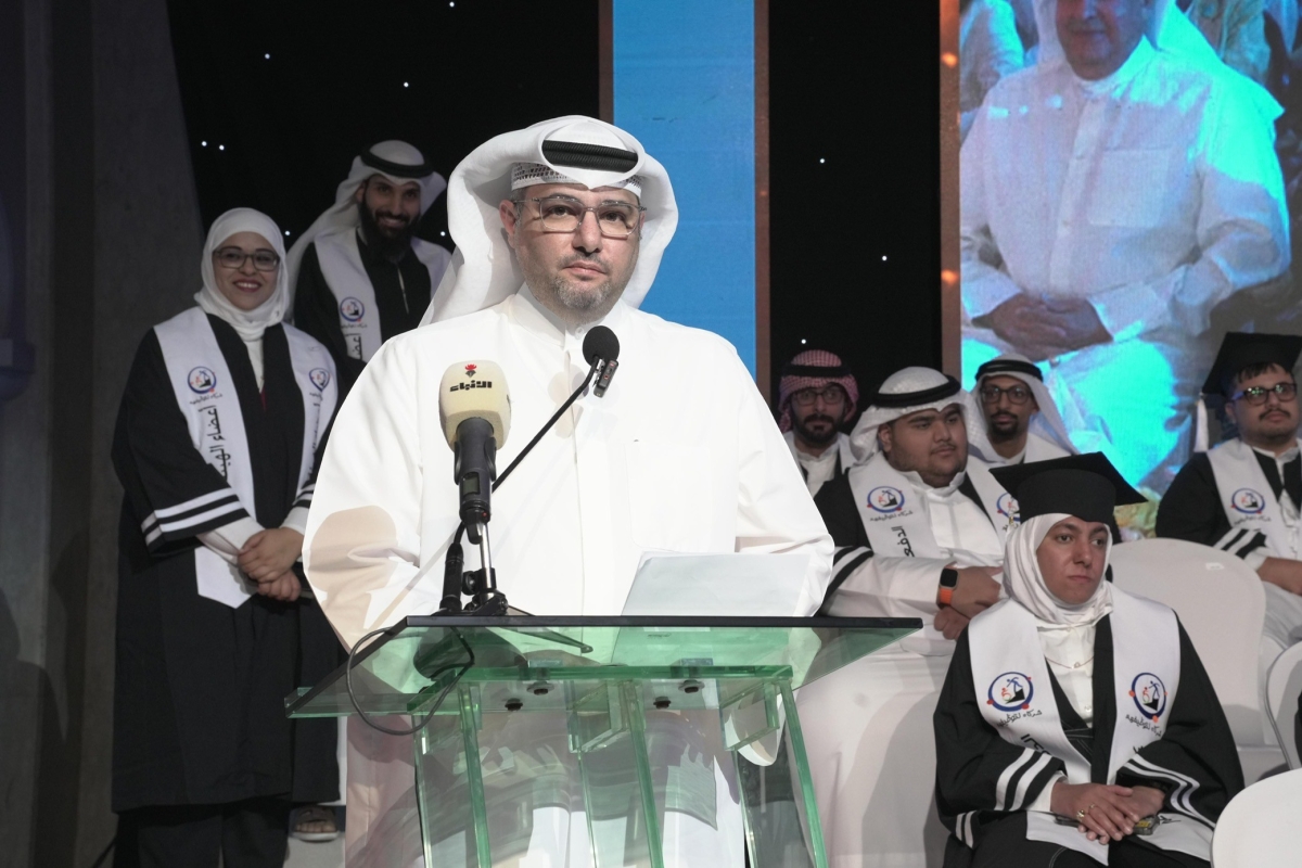 يوسف الرويح في حفل تكريم الخريجين