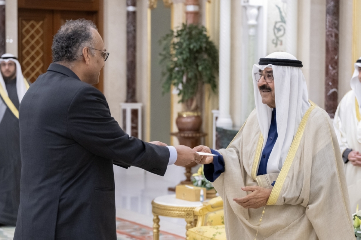 صاحب السمو يتسلم أوراق اعتماد سفير هولندا