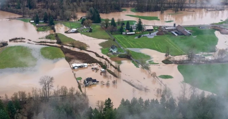السلطات الأميركية تدعو إلى إخلاء منطقة قرب سياتل بعد انهيار سد بسبب الأمطار 