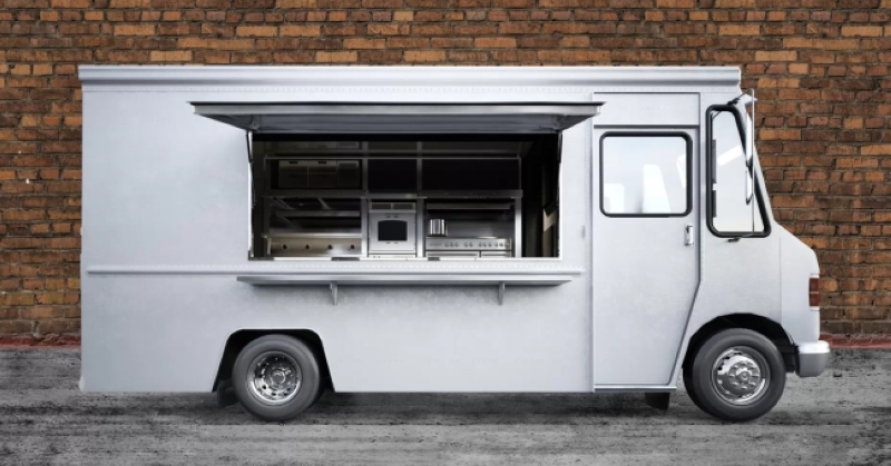 «التجارة» تلغي 589 ترخيصا لعربات متنقلة 