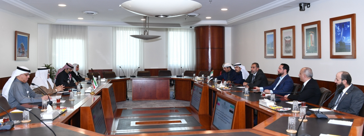 مسؤولو «الغرفة» والوفد السوري وممثلو اتحاد عمال الكويت