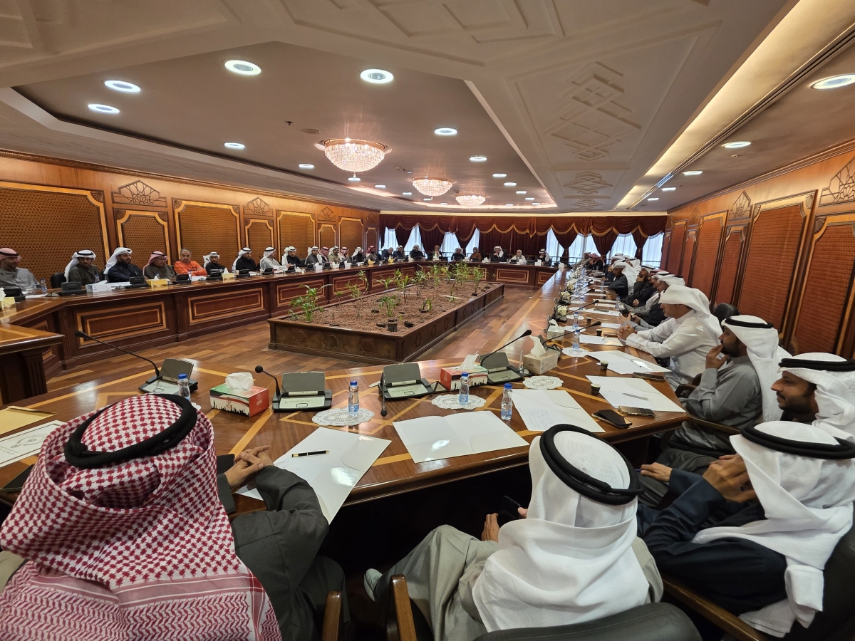 من اجتماع وكيل الوزارة المساعد مع رؤساء الجمعيات التعاونية