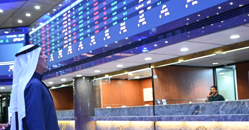 مراجعتا «فوتسي» و«ستنادر أند بورز» تقفزان بسيولة البورصة 35 % إلى 108.9 مليون 