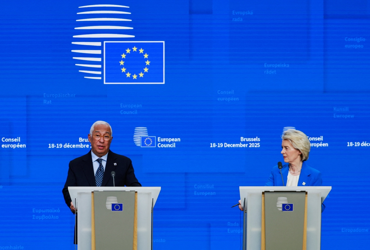 رئيس المجلس الأوروبي أنطونيو كوستا ورئيسة المفوضية الأوروبية أورسولا فون ديرلاين