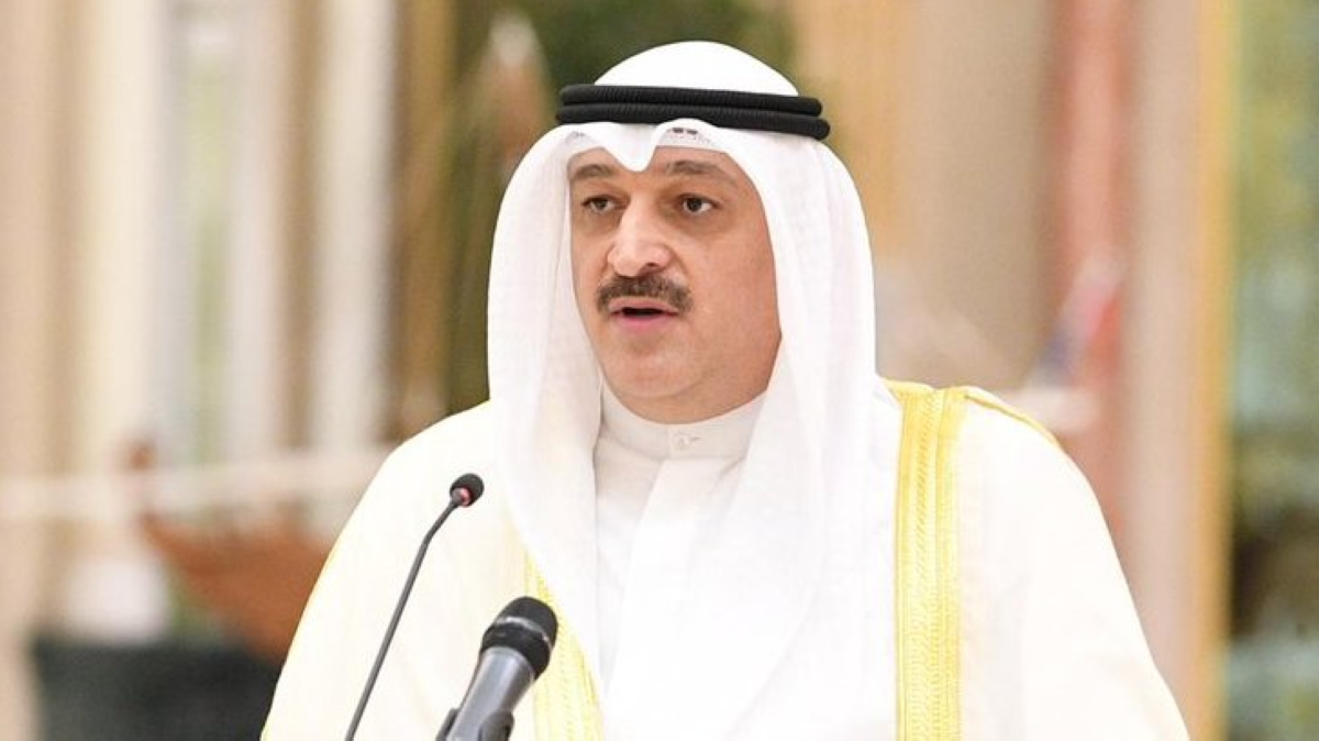 الوزير أحمد العوضي