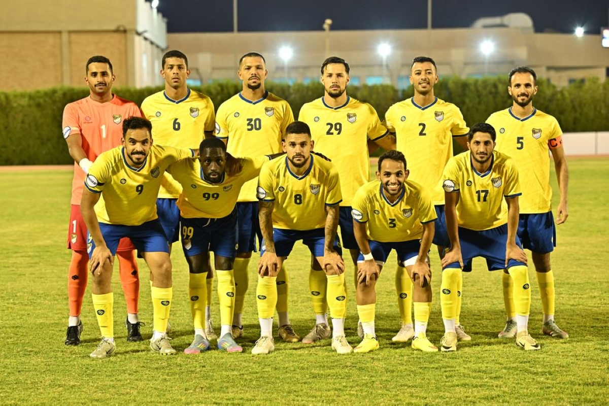 فريق الساحل