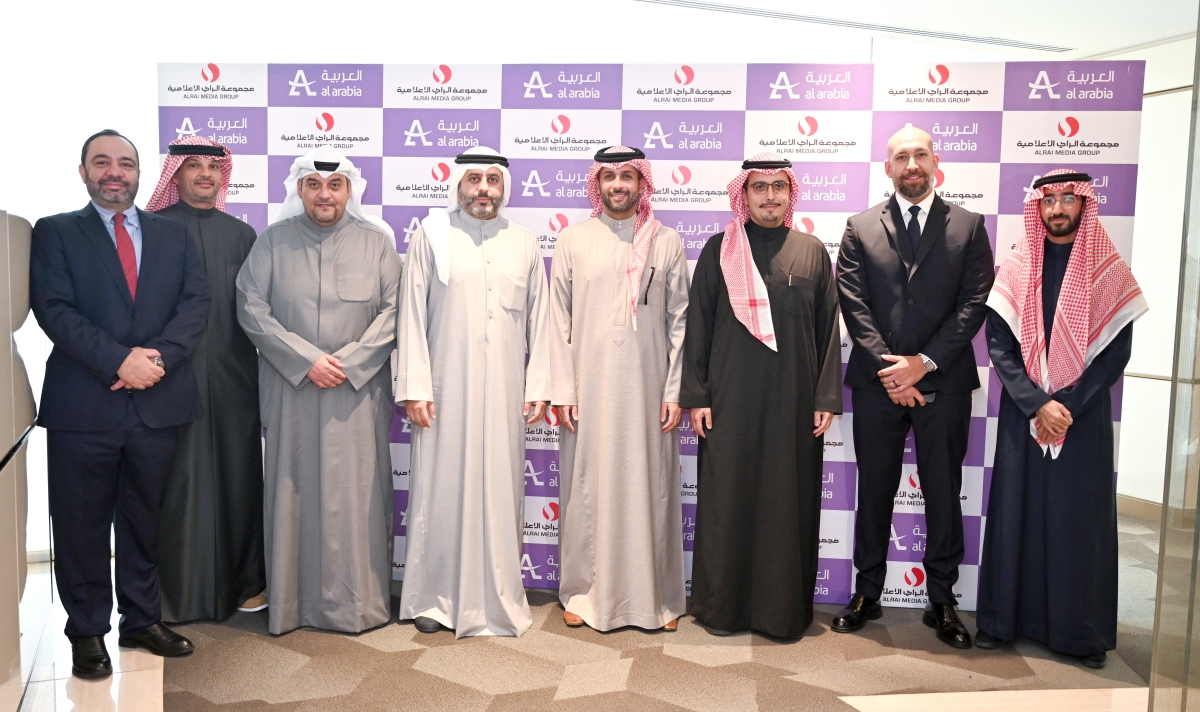 العصيمي والخريجي يتوسطان العميري والعبيكان وخالد الساير وزياد مجذوب وهادي بلعة وعبدالمحسن العيد