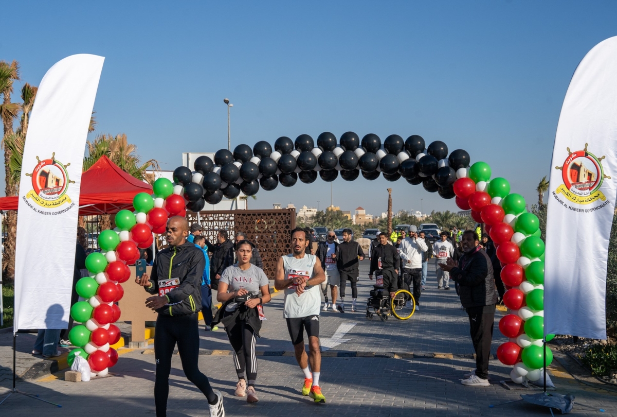 وصول بعض المتسابقين لخط النهاية