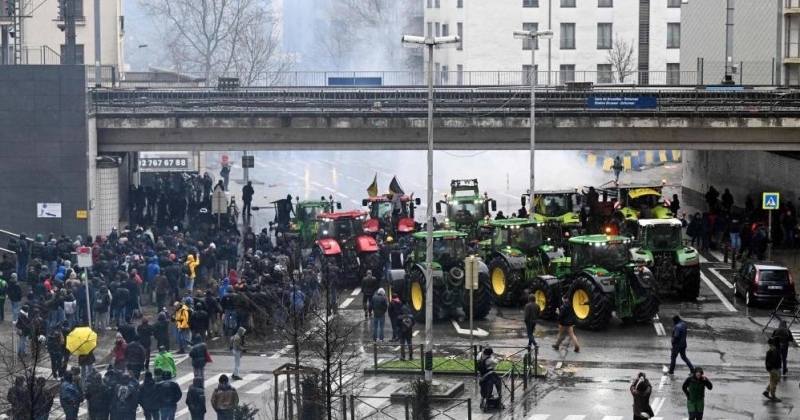 أوروبا على حافة الهاوية: فخ الجاذبية ونهاية الوهم الإستراتيجي 