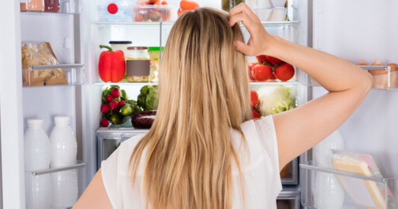 لماذا يزداد الشعور بالجوع في فصل الشتاء.. وكيف نتفاداه؟ 