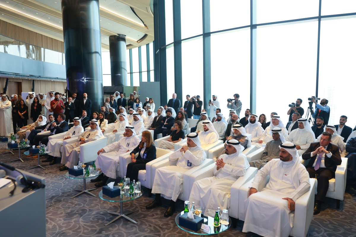 الإدارة التنفيذية لبنك الكويت الوطني في حفل إطلاق برنامج المنزل