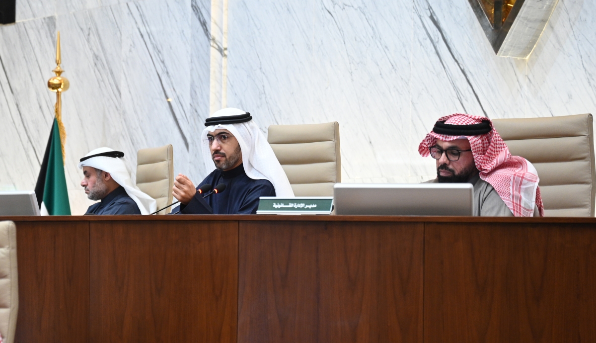 خالد المطيري مترئساً جلسة البلدي  (تصوير نايف العقلة) 