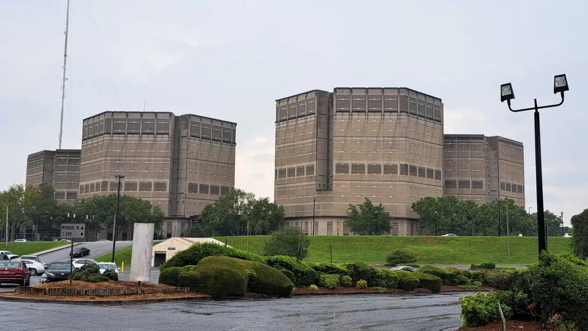 سجن مقاطعة ديكالب 