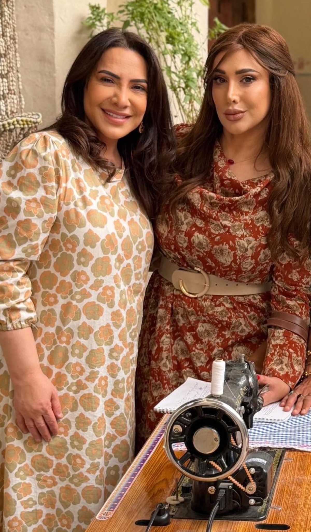 ميس كمر مع هدى حسين