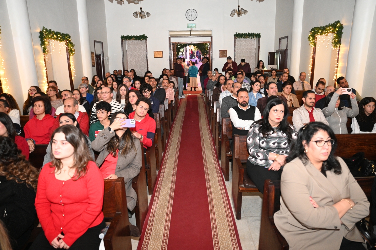 جانب من حضور القداس 