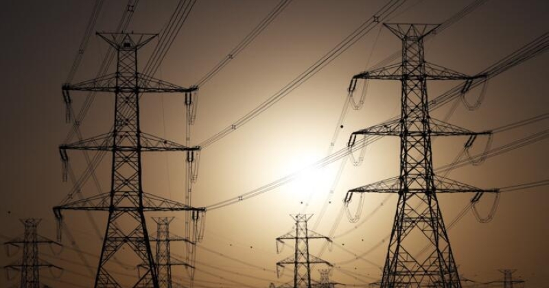 «الكهرباء»: إعادة محطة «الفنيطيس A» للخدمة.. وجار إعادة المغذيات الفرعية 