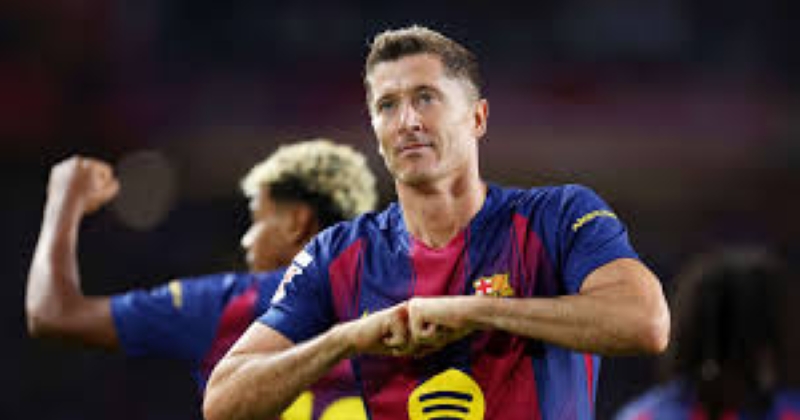 ليفاندوفسكي: لا أعلم أين أريد أن ألعب 