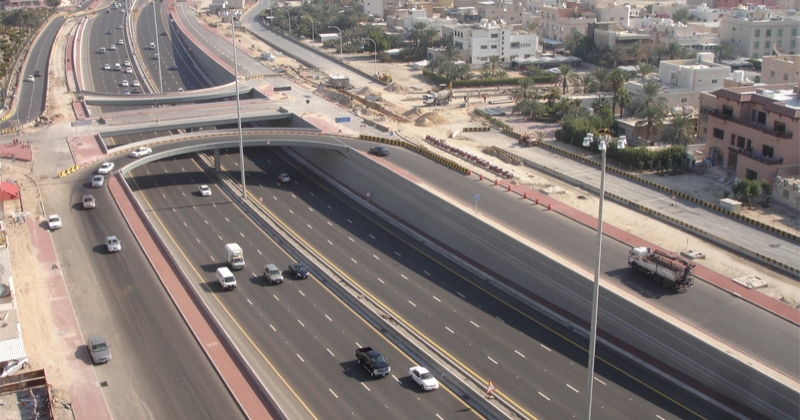 لفك التشابك وخفض النفقات وتسريع المشاريع.. «هيئة الطرق» خارج الخدمة 