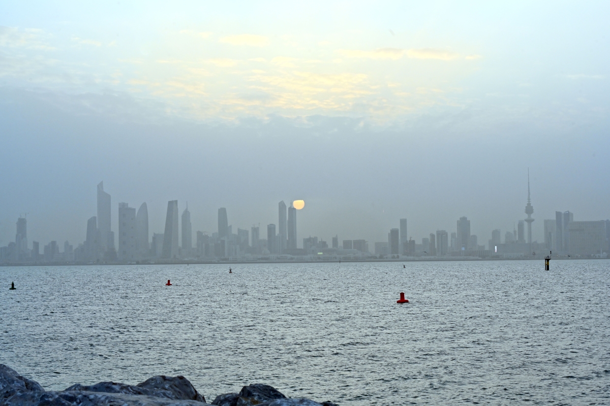 لقطة لشروق الشمس اليوم (تصوير أسعد عبدالله)