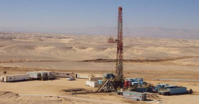مصر.. نجاح حفر بئرين لإنتاج البترول والغاز في الصحراء الغربية 