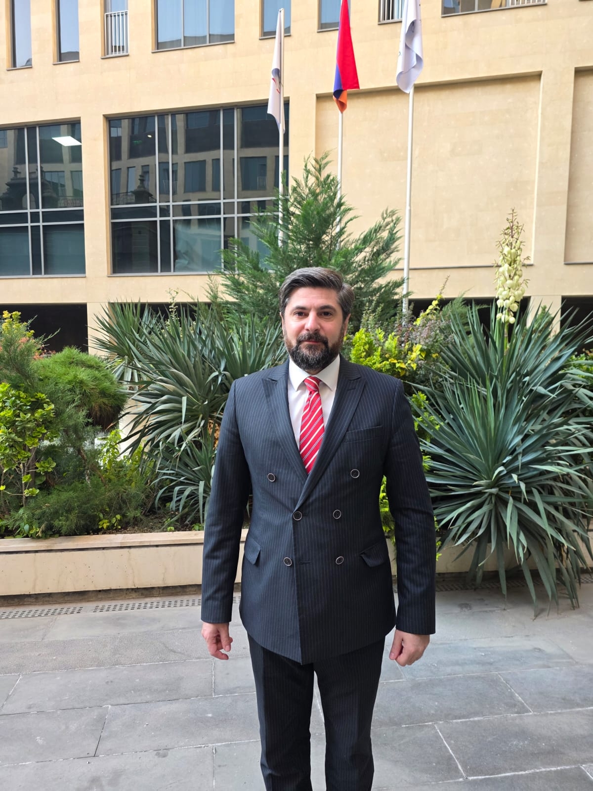 مدير إدارة الشرق الأوسط في وزارة الخارجية الأرمينية ليفون بيتروسيان