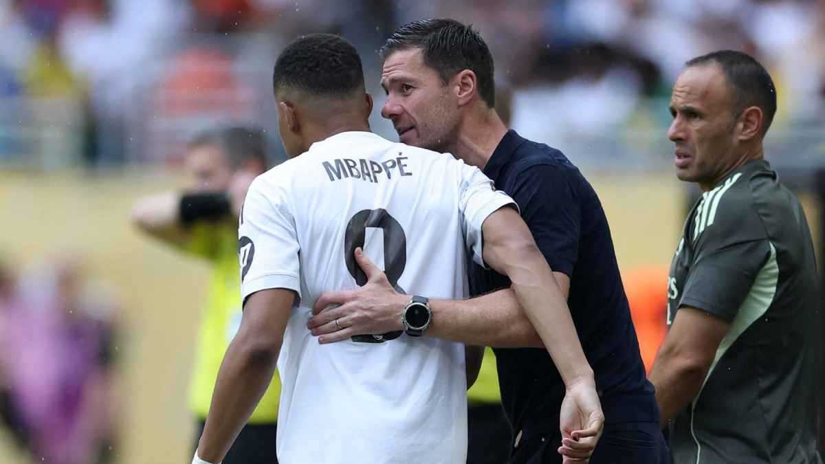 تشابي ألونسو مع كيليان مبابي